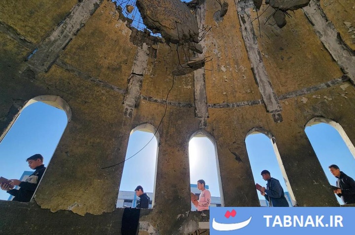 تلاوت قرآن میان ویرانه‌های غزه