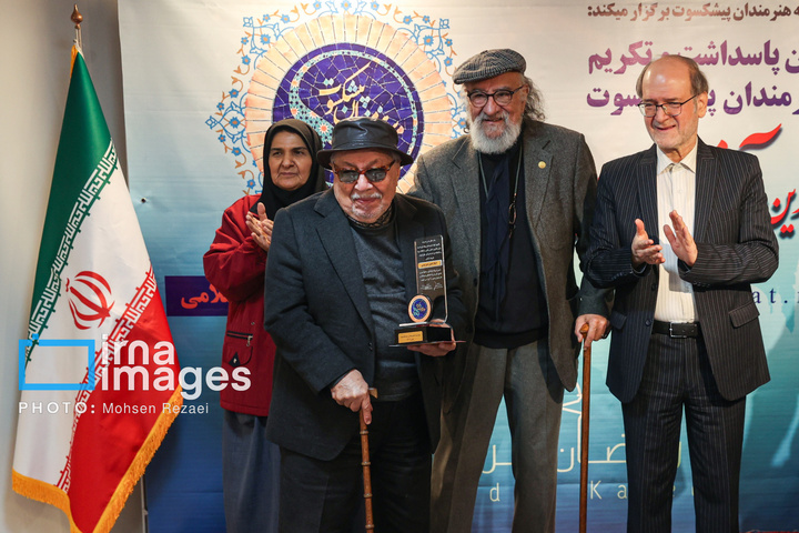 پاسداشت و تکریم هنرمندان پیشکسوت