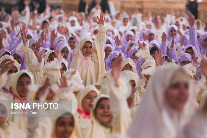 ضیافت افطار در حرم مطهر رضوی