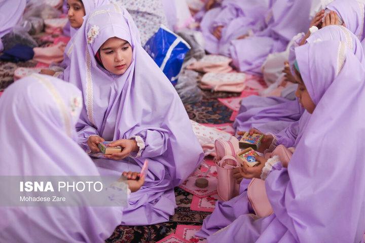 ضیافت افطار در حرم مطهر رضوی