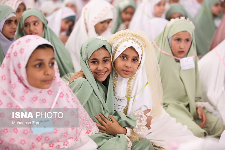 ضیافت افطار در حرم مطهر رضوی