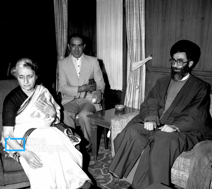 رهبر انقلاب در دوران تصدی شورای عالی دفاع ملی (۱۳۵۸ - ۱۳۶۰)