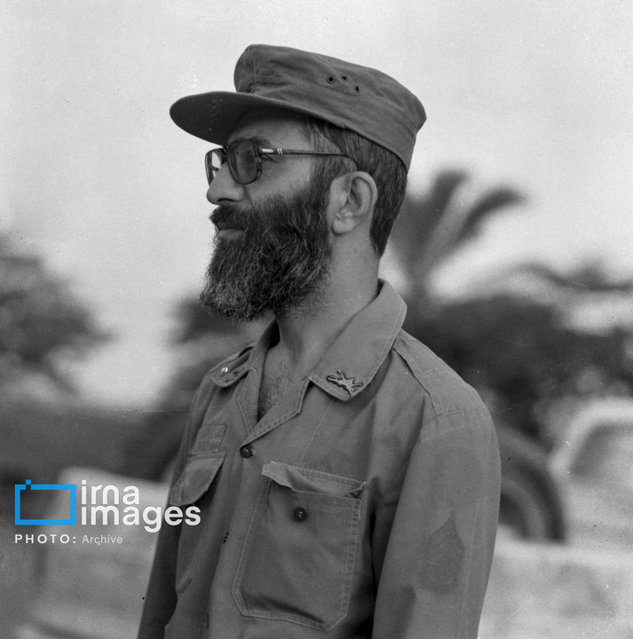 رهبر انقلاب در دوران تصدی شورای عالی دفاع ملی (۱۳۵۸ - ۱۳۶۰)