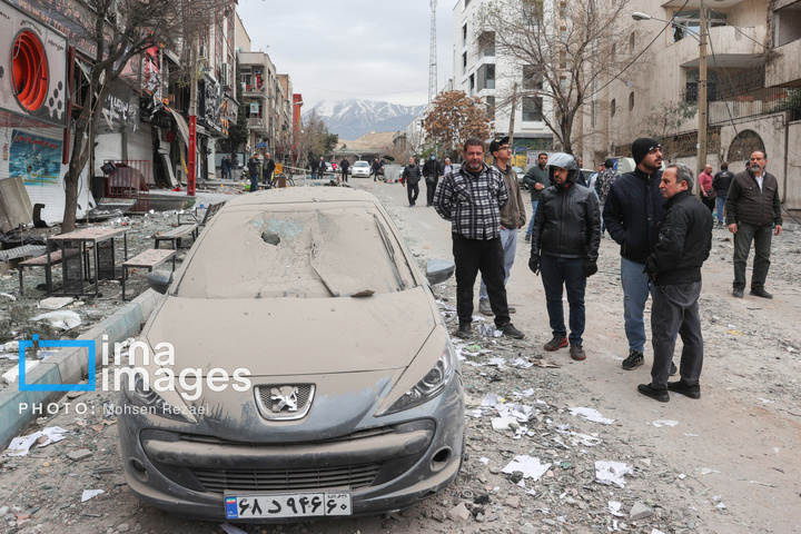 حمله هوایی به میدان نیلوفر تهران
