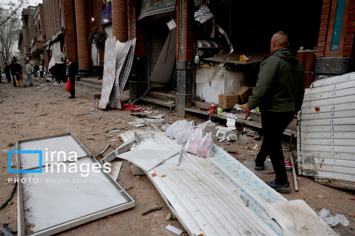 آثار حملات هوایی شب گذشته به منطقه ۱۵ خرداد