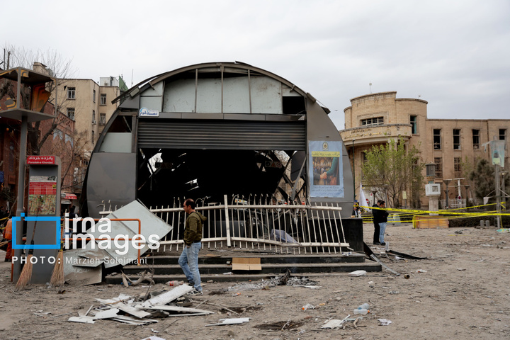 آثار حملات هوایی شب گذشته به منطقه ۱۵ خرداد