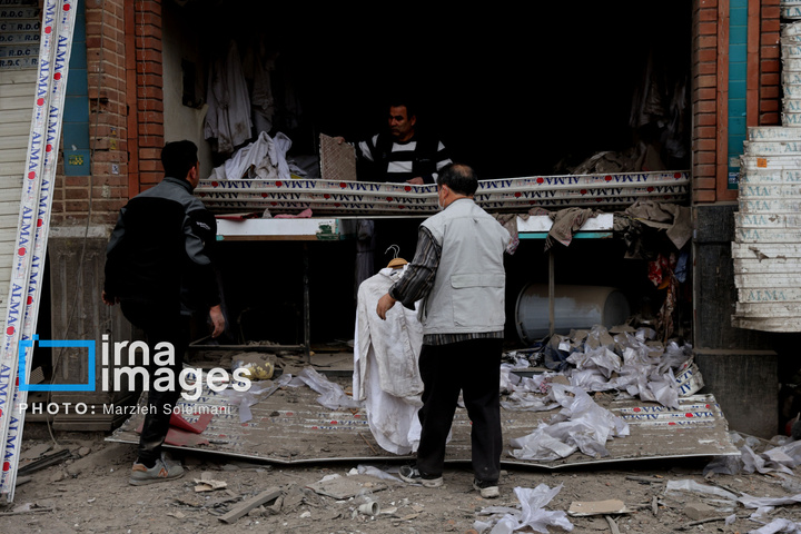 آثار حملات هوایی شب گذشته به منطقه ۱۵ خرداد