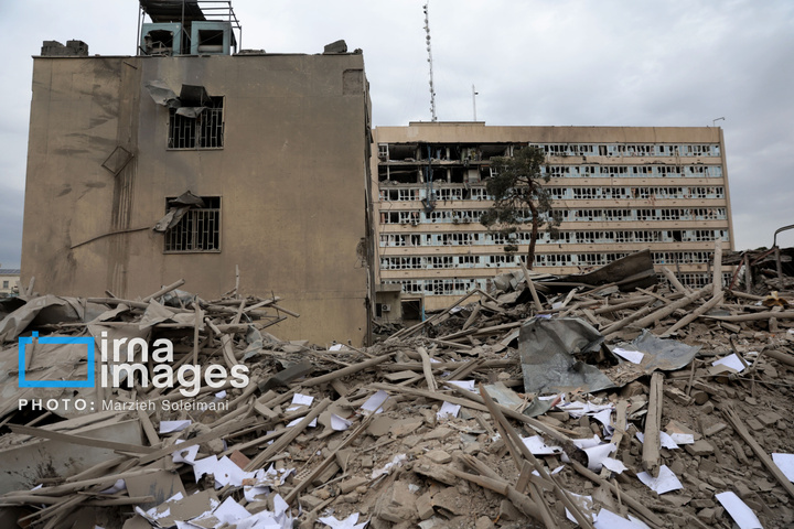 آثار حملات هوایی شب گذشته به منطقه ۱۵ خرداد