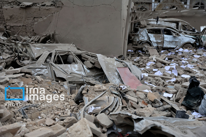 آثار حملات هوایی شب گذشته به منطقه ۱۵ خرداد
