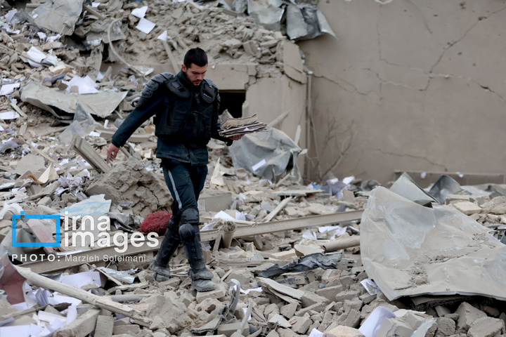 آثار حملات هوایی شب گذشته به منطقه ۱۵ خرداد