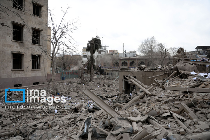 آثار حملات هوایی شب گذشته به منطقه ۱۵ خرداد