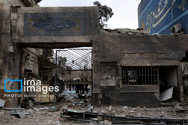 آثار حملات هوایی شب گذشته به منطقه ۱۵ خرداد