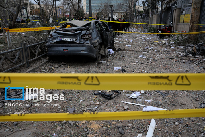 آثار حملات هوایی شب گذشته به منطقه ۱۵ خرداد