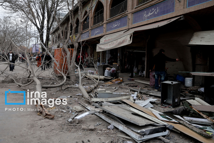 آثار حملات هوایی شب گذشته به منطقه ۱۵ خرداد