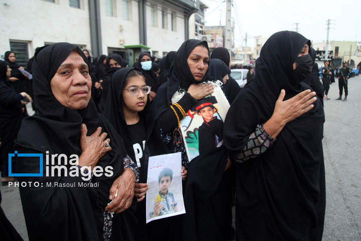 تشییع پیکر شهدای مدرسه میناب