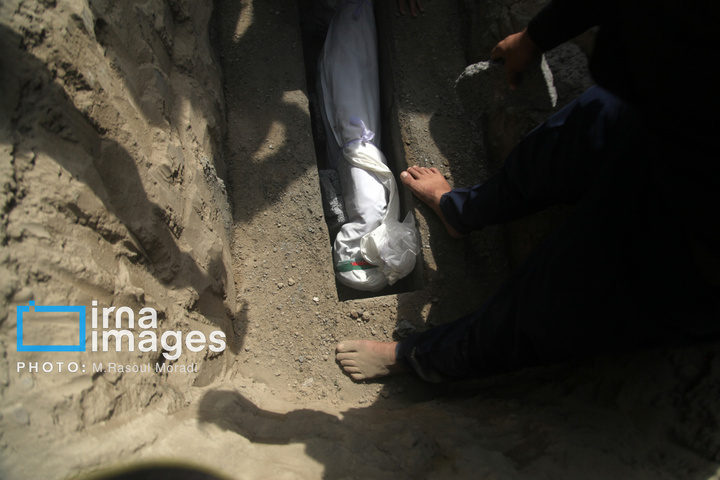 تشییع پیکر شهدای مدرسه میناب