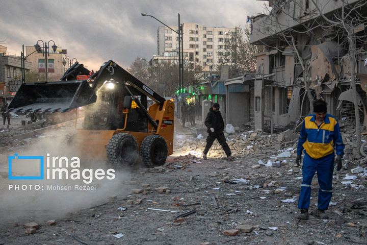 حمله هوایی به خیابان کارگر جنوبی تهران