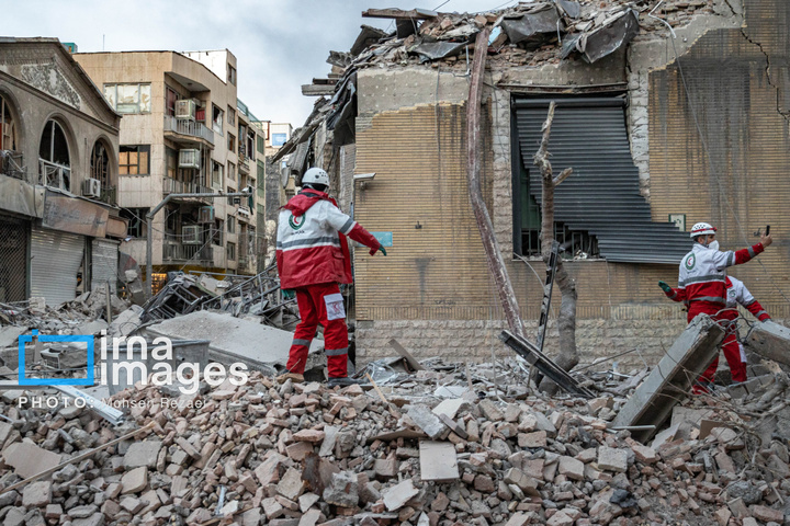حمله هوایی به خیابان کارگر جنوبی تهران