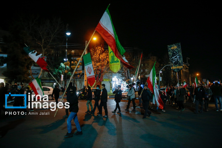 تجمع مردم در سوگ رهبر انقلاب در محله نارمک