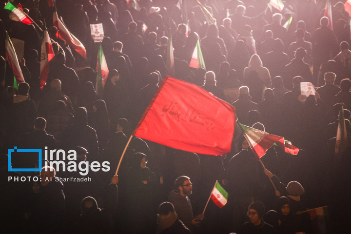 سوگواری مردم تهران در عزای رهبر انقلاب