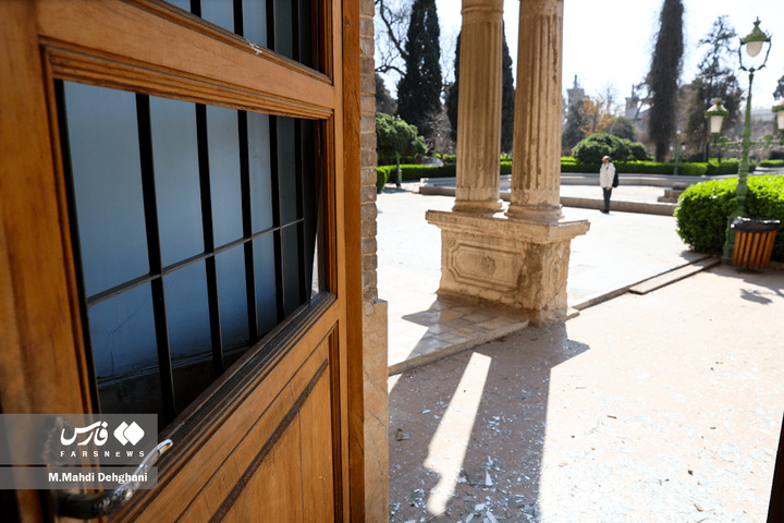 آثار تجاوز هوایی به کاخ گلستان