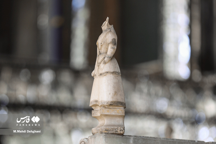 آثار تجاوز هوایی به کاخ گلستان