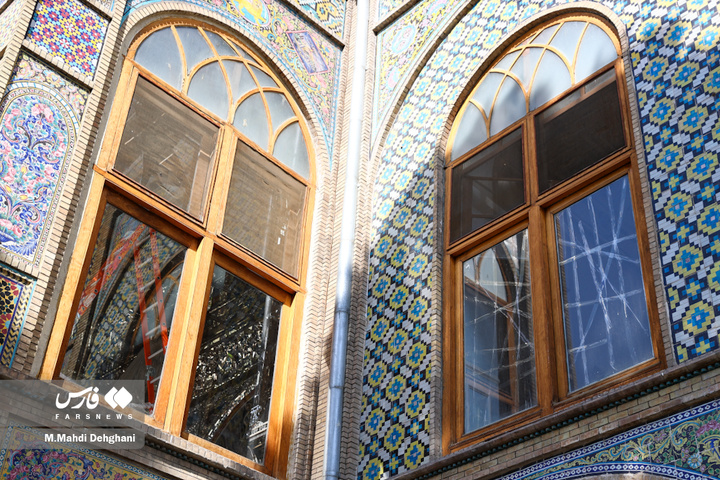 آثار تجاوز هوایی به کاخ گلستان