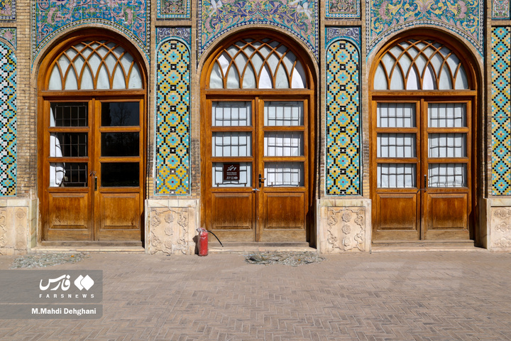 آثار تجاوز هوایی به کاخ گلستان