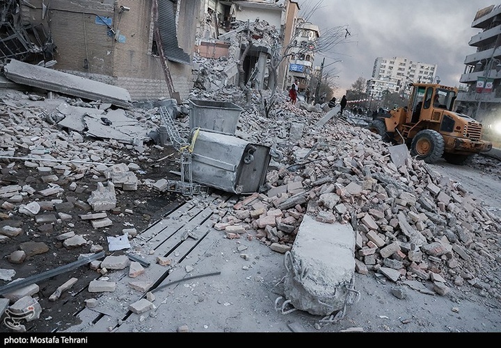 حمله آمریکایی-صهیونی به اطراف میدان انقلاب