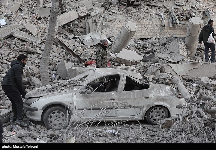 حمله آمریکایی-صهیونی به اطراف میدان انقلاب