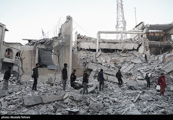 حمله آمریکایی-صهیونی به اطراف میدان انقلاب