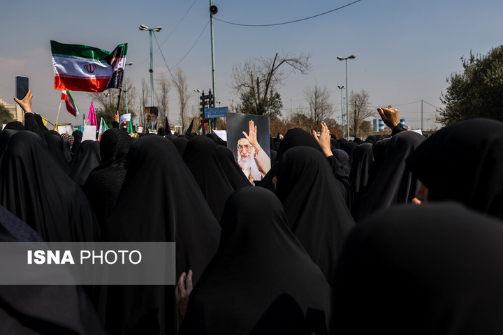 راهپیمایی مردم تهران در اعلام انزجار از جنایات آمریکا و رژیم صهیونیستی