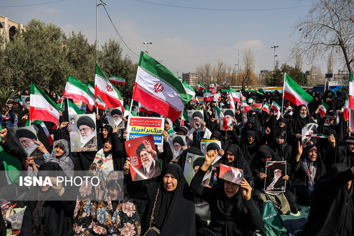 راهپیمایی مردم تهران در اعلام انزجار از جنایات آمریکا و رژیم صهیونیستی