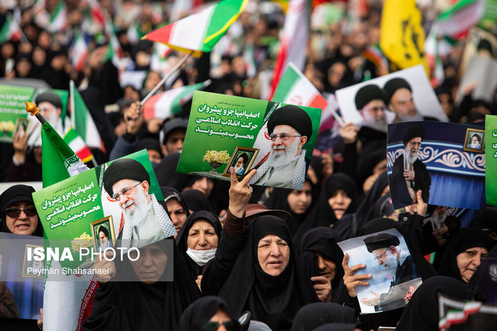 راهپیمایی مردم اصفهان در انزجار از جنایات آمریکا و رژیم صهیونیستی