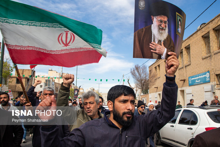 راهپیمایی مردم اصفهان در انزجار از جنایات آمریکا و رژیم صهیونیستی