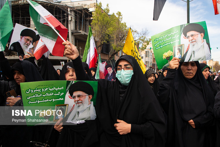 راهپیمایی مردم اصفهان در انزجار از جنایات آمریکا و رژیم صهیونیستی