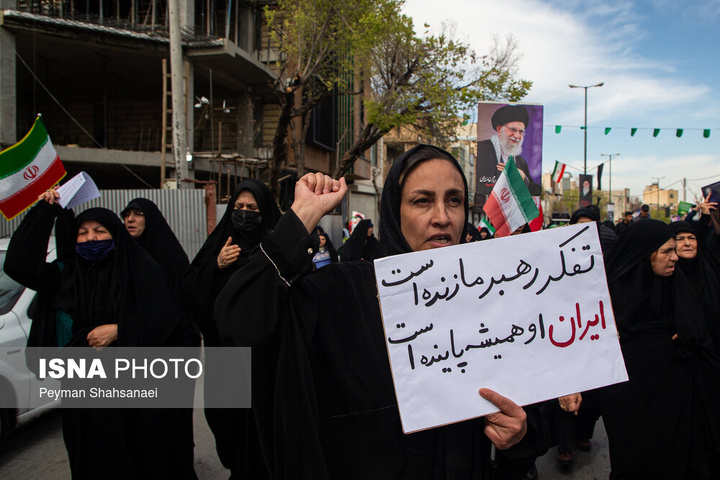 راهپیمایی مردم اصفهان در انزجار از جنایات آمریکا و رژیم صهیونیستی