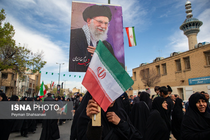 راهپیمایی مردم اصفهان در انزجار از جنایات آمریکا و رژیم صهیونیستی