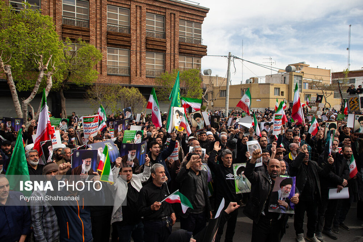 راهپیمایی مردم اصفهان در انزجار از جنایات آمریکا و رژیم صهیونیستی