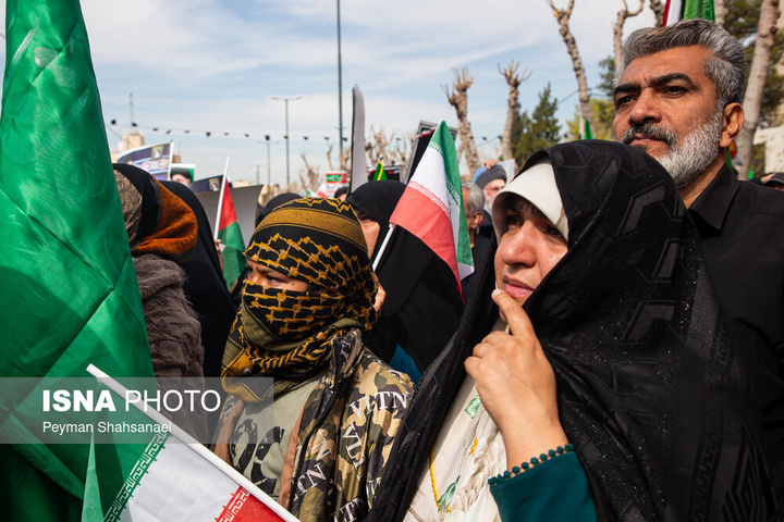 راهپیمایی مردم اصفهان در انزجار از جنایات آمریکا و رژیم صهیونیستی