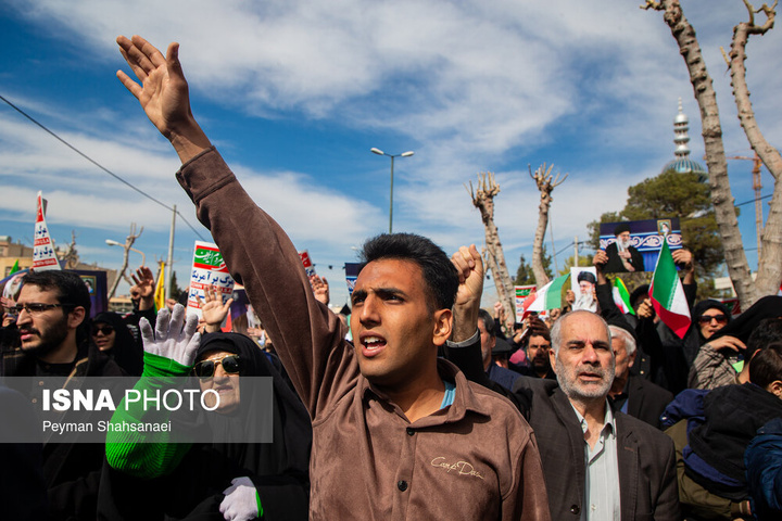 راهپیمایی مردم اصفهان در انزجار از جنایات آمریکا و رژیم صهیونیستی