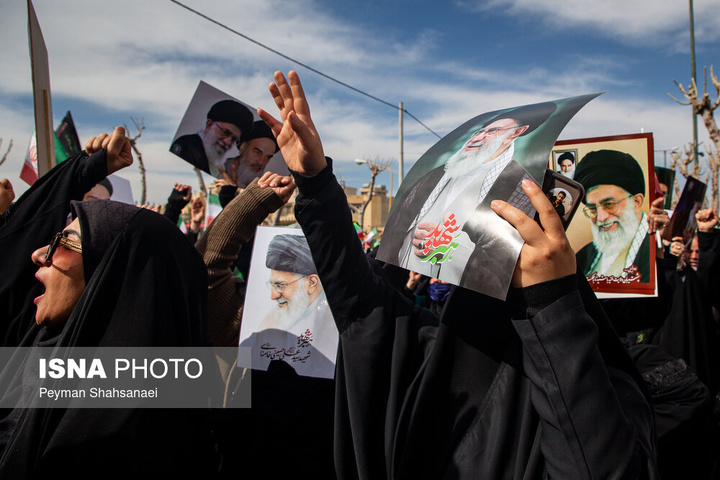 راهپیمایی مردم اصفهان در انزجار از جنایات آمریکا و رژیم صهیونیستی