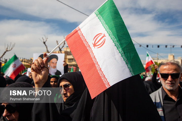 راهپیمایی مردم اصفهان در انزجار از جنایات آمریکا و رژیم صهیونیستی