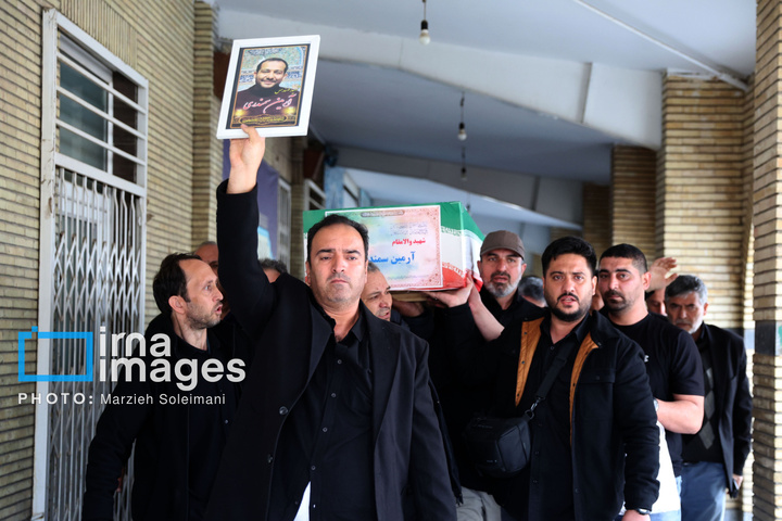 تدفین پیکر شهدای حملات آمریکا و رژیم صهیونیستی در بهشت زهرا (س)