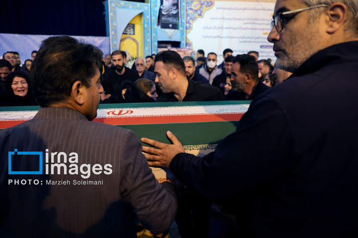 تدفین پیکر شهدای حملات آمریکا و رژیم صهیونیستی در بهشت زهرا (س)