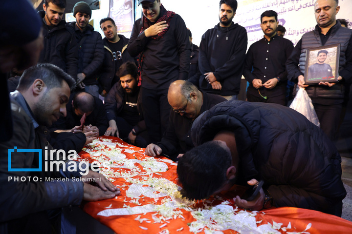 تدفین پیکر شهدای حملات آمریکا و رژیم صهیونیستی در بهشت زهرا (س)