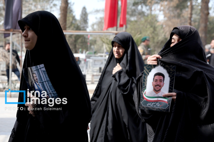 تدفین پیکر شهدای حملات آمریکا و رژیم صهیونیستی در بهشت زهرا (س)