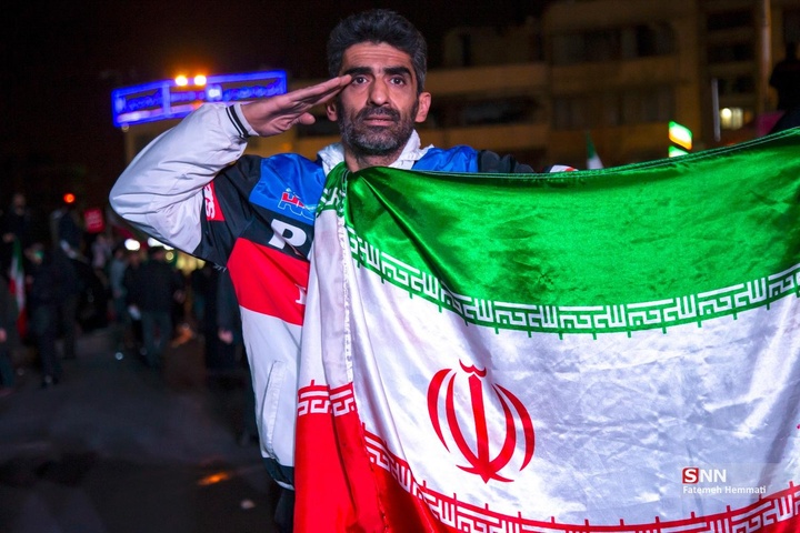 هفتمین شب اجتماع مردم تهران در سوگ رهبر شهید انقلاب