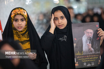 اجتماع دانش آموزان آران وبیدگل در محکومیت تجاوز آمریکا ورژیم صهیونیستی