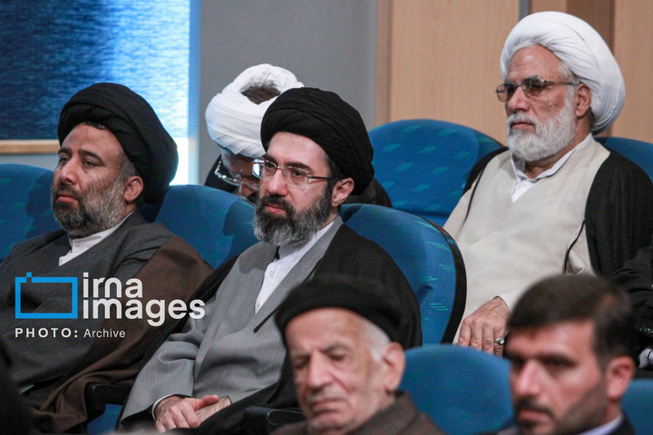 آیت الله سید مجتبی حسینی خامنه‌ای سومین رهبر جمهوری اسلامی ایران